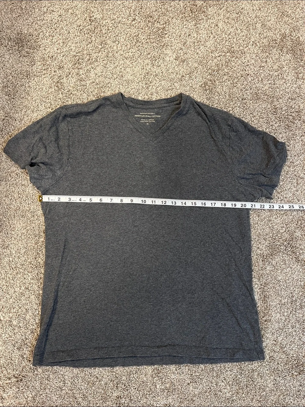 Banana Republic 100% Premium Pima Cotton T-Shirt in Grey Size Medium